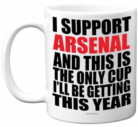 Hilarious Footy Christmas Mug for Arsenal Supporters – Perfect Xmas Gift for Family and Friends.