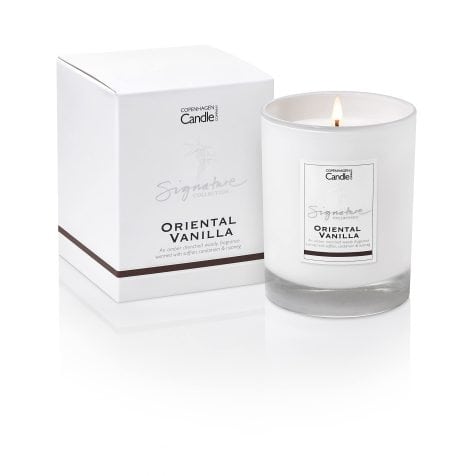 Luxurious scented candle gift set for women, made with natural wax blend, burns for 45 hours – The Copenhagen Company presents the Oriental Vanilla (7oz) from their hotel collection.