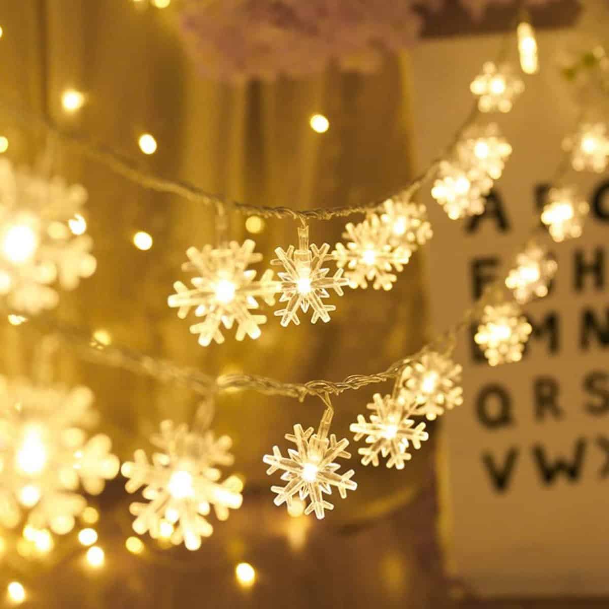 Rock Ninja Snowflake Fairy Lights, 6M 40LEDS Battery Powered String Lights, Staring and Shining Mode for Xmas Wedding Birthday Valentine's Day Holiday Party Bedroom Indoor&Outdoor