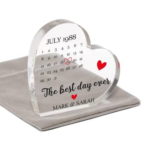 Personalize your special date gifts: Anniversary, Engagement, Wedding, or Valentine’s Day with this acrylic heart block and bag.