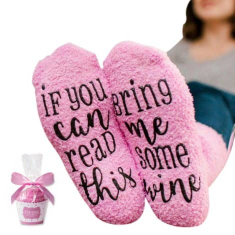 Humorous Women’s Wine Socks in Cute Cupcake Packaging – Perfect for a Fun and Tasty Surprise!