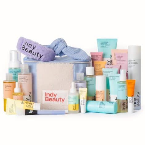 Indy Beauty Christmas Skincare Gift Set: 25 Gifts incl. Make Up Bag, 21 Full Sized Products, Vegan, Premium. Perfect present!