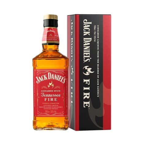 Gift tin of 70 cl Jack Daniel’s Tennessee Fire Whiskey, perfect for British whiskey enthusiasts.