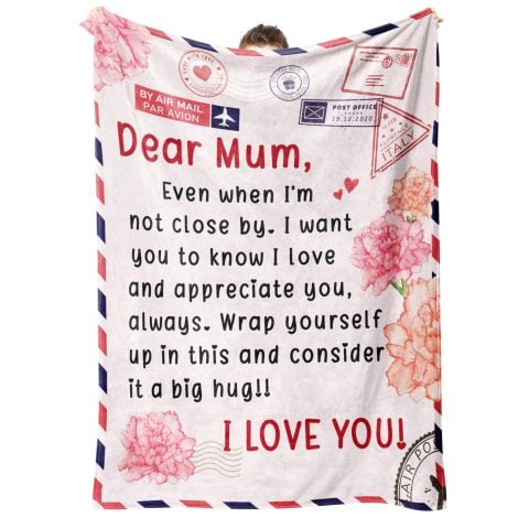 Gowelly Mum Blanket, the perfect gift for your Mum’s birthday or special occasion. Ideal for Christmas and Mother’s Day.