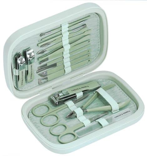 CAELYN & FRANCIS 18Pcs – Complete Nail Care Kit – Mint Green – Perfect Gift for Your Loved Ones.