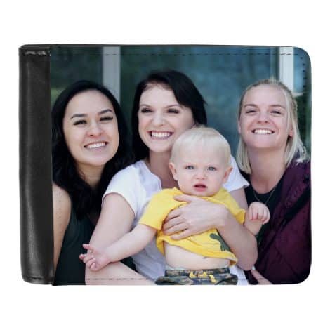 Create a unique Leather Picture Wallet for your loved ones, with an added coin pocket. Perfect as a gift for special occasions!