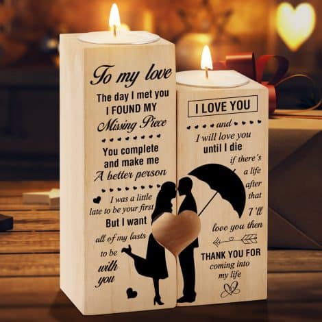 Wooden candle holders for your girlfriend, heart-shaped candle with love, perfect gifts for Christmas, birthdays and more.