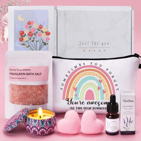 Luxury birthday gift sets filled with self-care treats, perfect for your special lady’s relaxation and wellness.