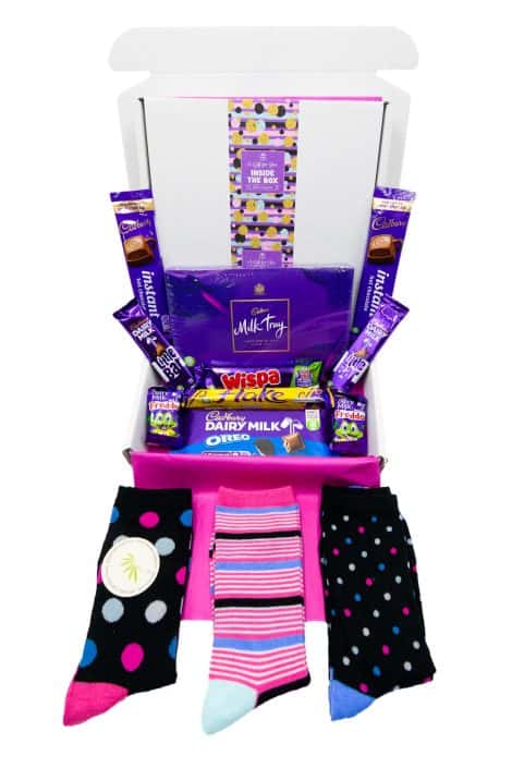 Cadbury Chocolate & Bamboo Socks Gift Box – Perfect for gifting Mum, Nan, Aunt, Friend, or Teen.