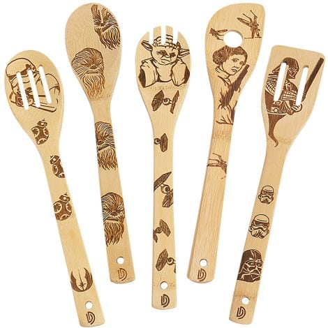 Star Wars-themed wooden kitchen utensil set with burnt designs, perfect for fans of the franchise.