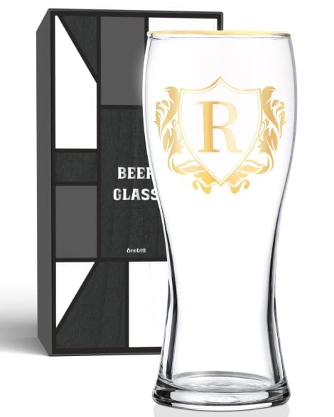 Personalized Beer Glass, Custom Alcohol Gifts for Beer Enthusiasts. Ideal Birthday or Christmas presents for relatives or partners. Letter “R.”