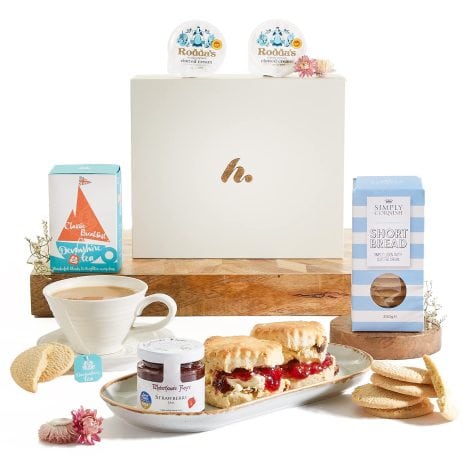 Cream Tea Gift Set – Indulge in Cornish Scones, Clotted Cream, Strawberry Jam, Biscuits, and Tea. Ideal for Women.