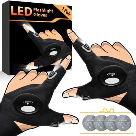 Christmas presents for men: illuminated gloves, perfect for the man who has everything. Ideal for secret Santa or fishing enthusiasts.