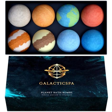 Planet-themed handmade bath bombs with luxurious essential oils and shea butter, ideal for all ages, vegan and cruelty-free. Perfect spa gift.