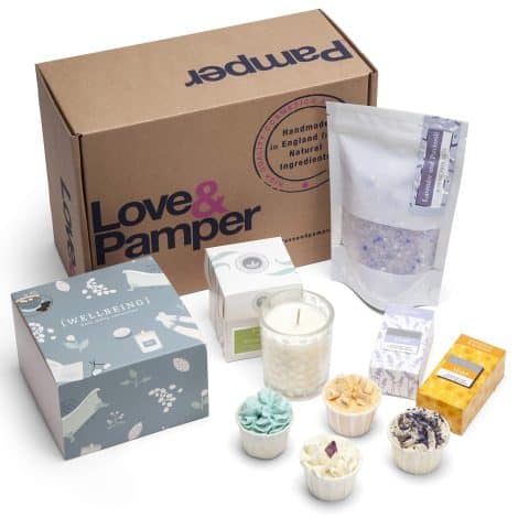 Luxury Handcrafted Pampering Kit – 4 Bath Melts, Dead Sea Salt, Glass Candle, Lavender and Citrus Soaps