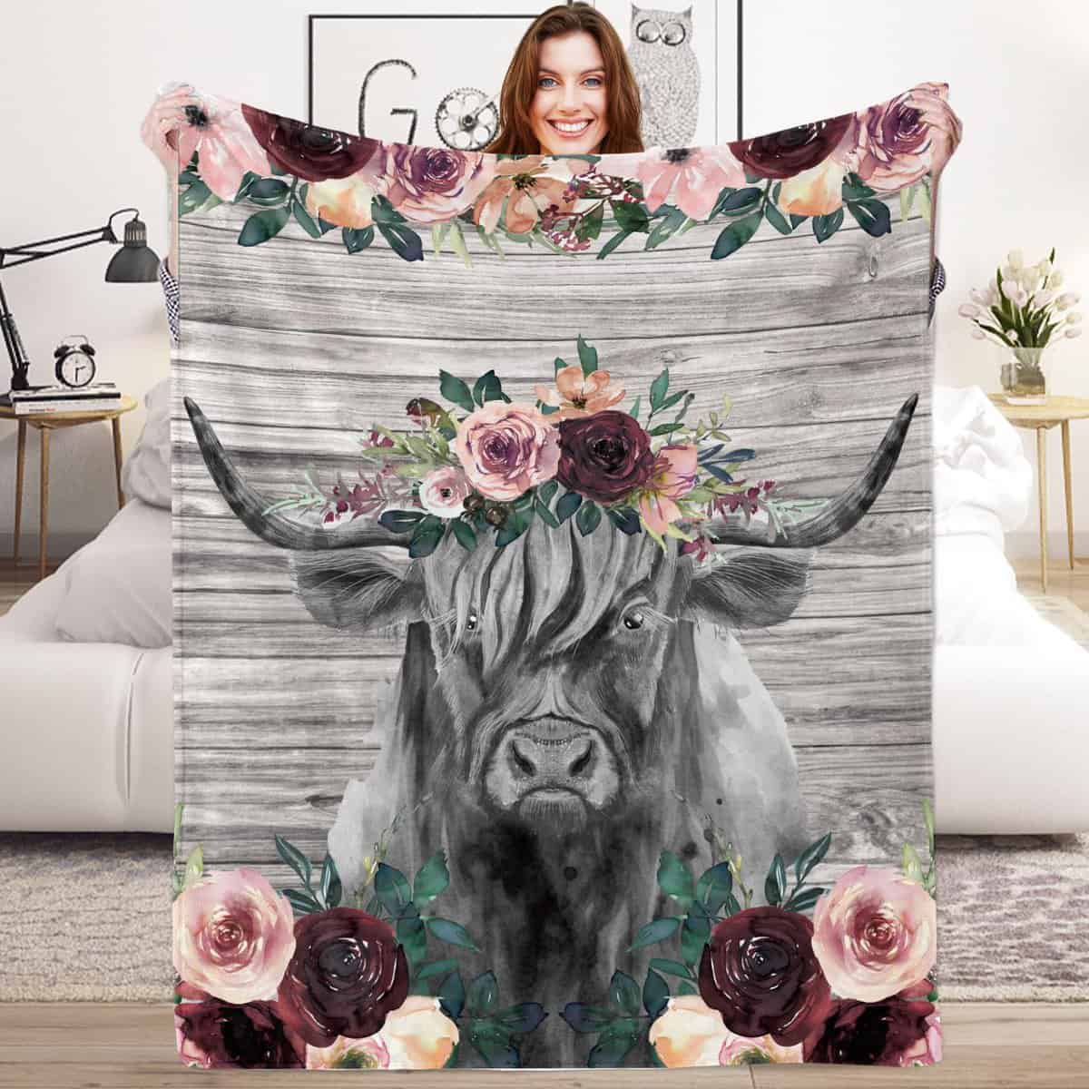 Highland Cow Throw Blanket for Women, 150x200cm Cozy Highland Cow Flower Retro Fluffy Blanket for Girls, Soft Vintage Highland Cow Floral Flannel Throw Blanket for Adult Girls Bedroom Gift Sofa Bed