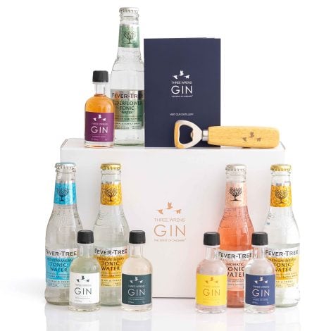 Three Wrens Gin Tasting Gift Set: An ideal gin box for British gin lovers, featuring miniatures, tonics, and a helpful guide.