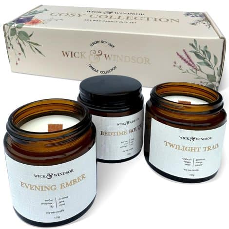 Crunchy Wick and Windsor Fragrant Candle Set – 3 Natural Soy Candles with Wood Wicks, Ideal Christmas Present for Ladies, Cozy Collection Candle Gift.