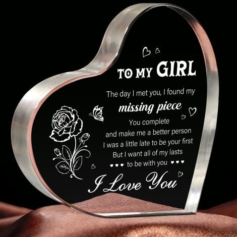 Customized Heart-shaped Acrylic Keepsake – Perfect Romantic Gift for Her on Birthday, Anniversary, Valentines or Christmas.