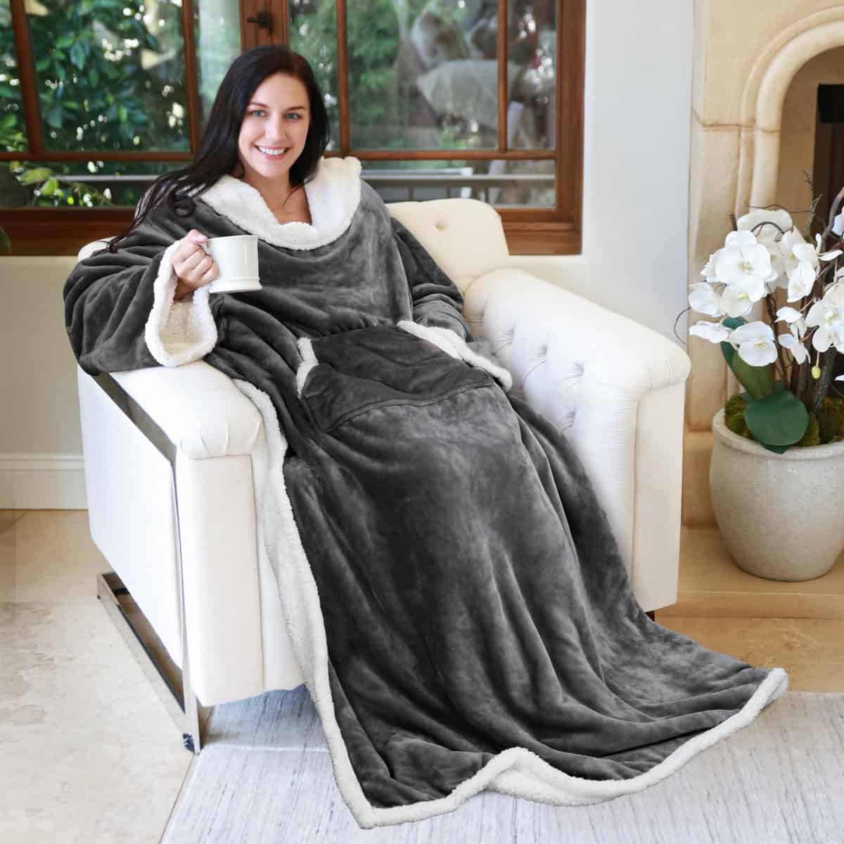 Catalonia Classy TV Blanket, Cuddly Blanket, Full Body Blanket with Sleeves and Pockets, Double-Sided Blanket, Microplush Fleece, Gift for Adults, Women, Men, 185 cm x 140 cm,Grey