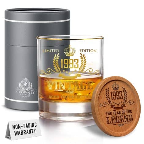 Kies®Gift Gold 1993 – Personalized Whiskey Glass & Decorations set, perfect 30th birthday gift for him and her.