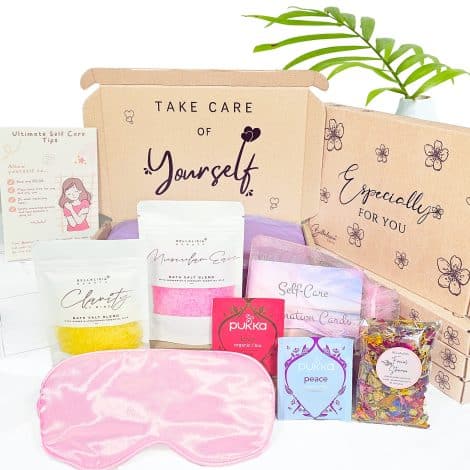 Bellalisia’s Self Care Gifts: Pampering treats for women; perfect for new mums, baby showers, or relaxing get well gestures.